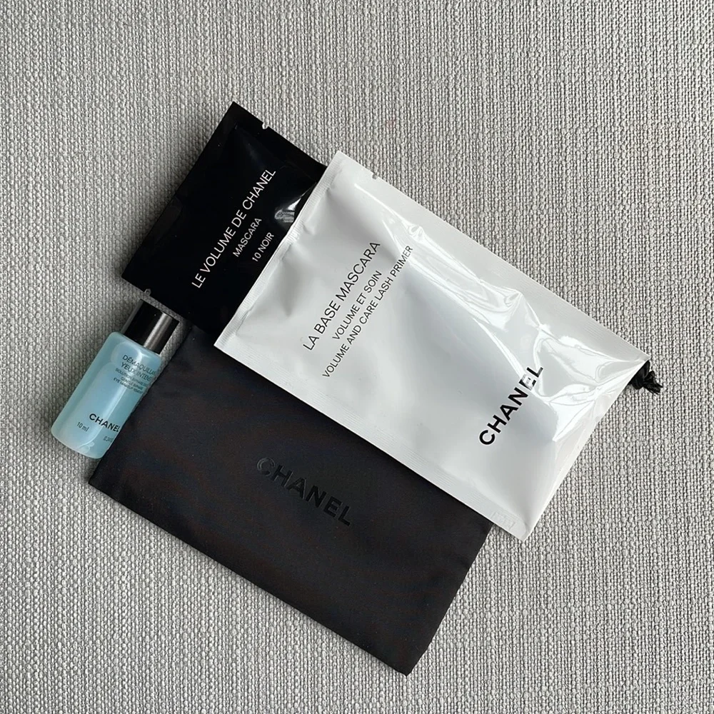 CHANEL EYE mini set with black drawstring pouch